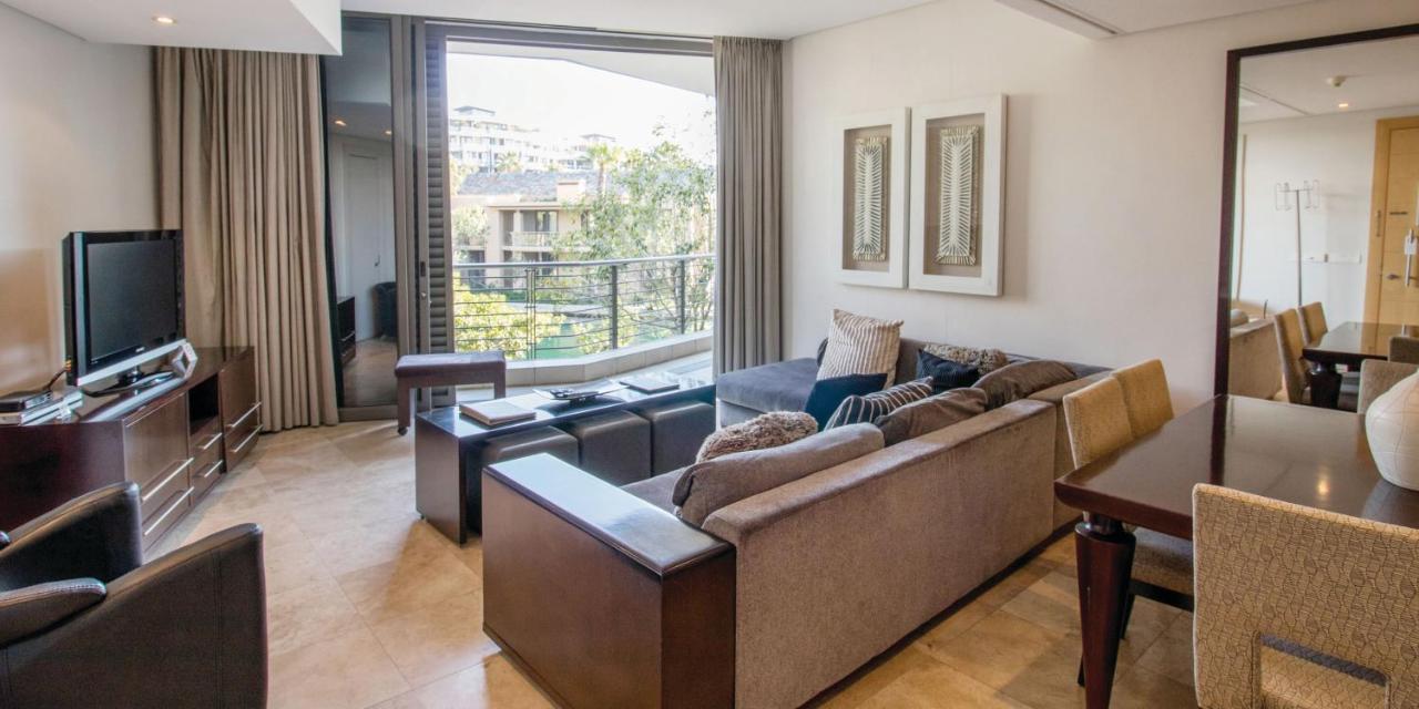 Three Bedroom Apartment - Fully Furnished And Equipped Cape Town Bagian luar foto